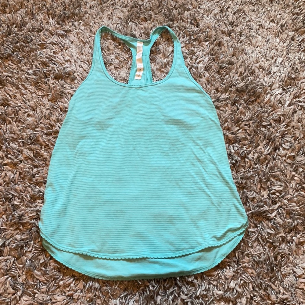 Lululemon tank